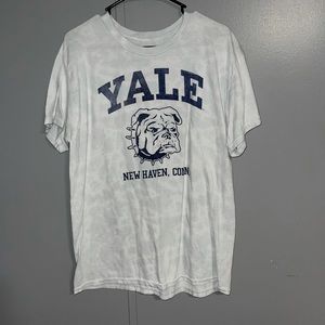 Yale university t shirt